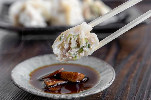 水餃子4入キャベツ